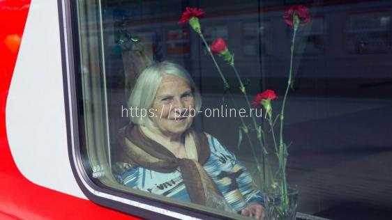 С 1 декабря блокадники смогут бессрочно ездить на всех поездах бесплатно